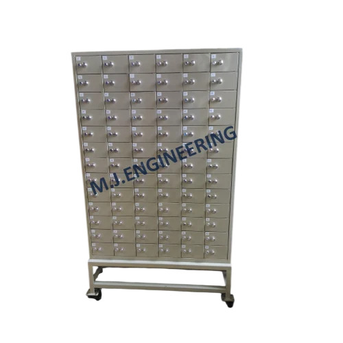 Mobile Lockers 78 Door