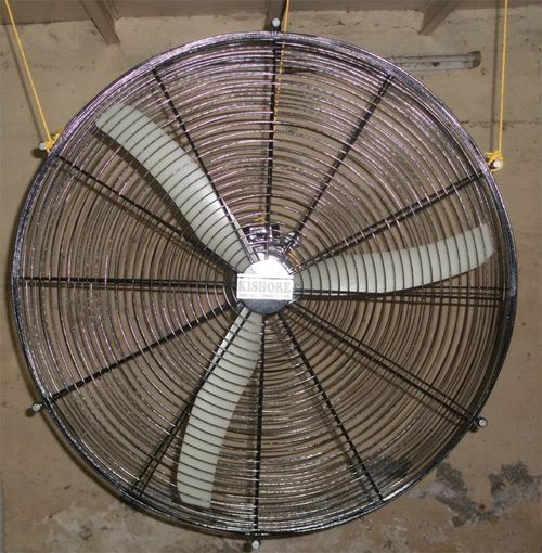 Circulating Fan 32'