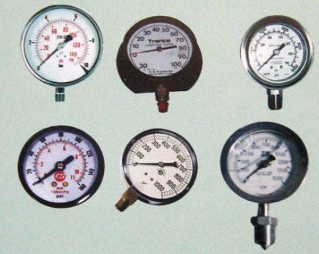 Industrial High And Low Pressure Gauges Accuracy: 100  %