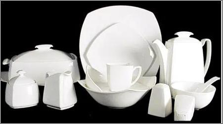 Various Colors Are Available Plain Pattern Porcelain Dinner Set