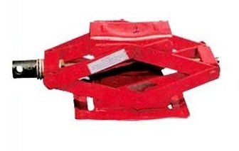 Red 8 Patti Garage Scissor Jacks