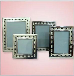 Various Colors Are Available Rectangular Designer Photo Frames