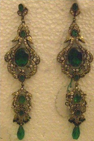 Designer Green Chandelier Earrings Gender: Women