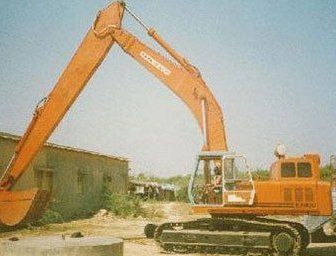 Yellow Heavy Duty Hydraulic Excavator