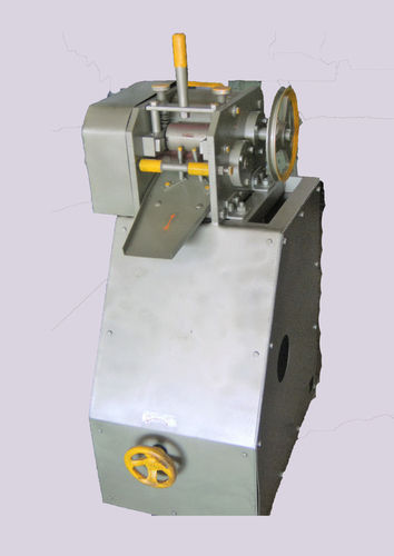 plastic dana cutter