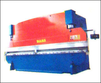 Heavy Duty Shearing Machine