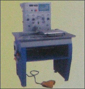SEMI AUTOMATIC ELECTROPNEUMATIC DOMING MACHINE