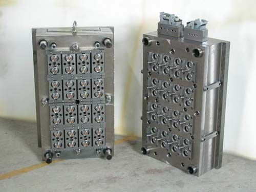 PET Preform Mould