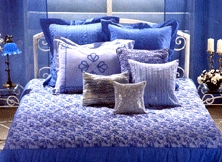 DESIGNER BEDDING SETS