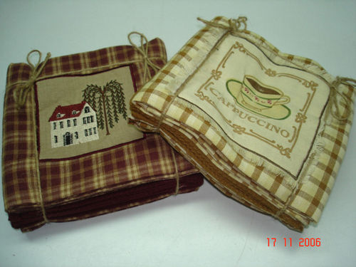 EMBROIDERED KITCHEN TOWELS