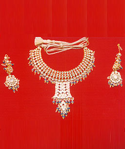 Gold Polki Necklace Set