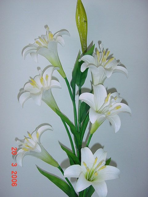 Natural Looking Artificial Flower Size: Various Sozes Available