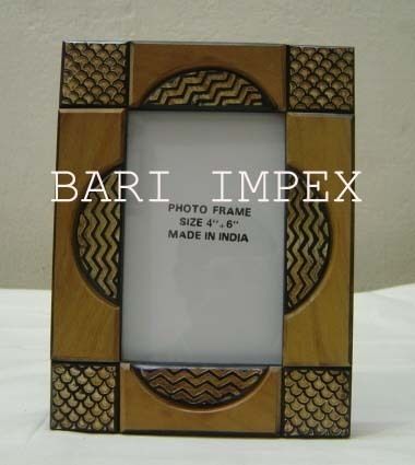 Brown Color Wooden Photo Frame