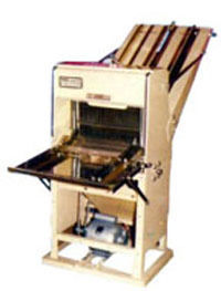 Gravity Feed Bread Slicer Machine