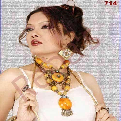 Ladies Wooden Beaded Necklace Set