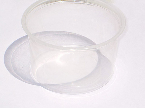 प्लास्टिक कंटेनर