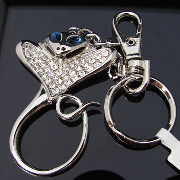 Various Colors Are Available Metal Body Key Chain