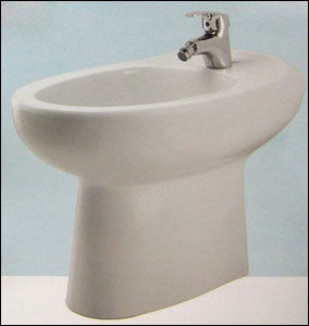 Plain Single Hole Bidet