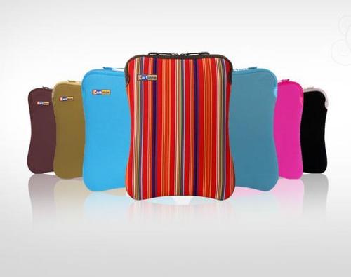 प्लेन और प्रिंटेड डिज़ाइनर लैपटॉप बैग