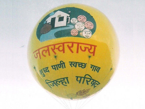 Flying Advertising Balloon By Ariel Outdoors