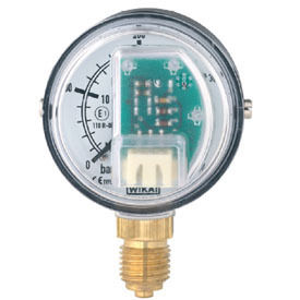 Pressure Gauge With Stepped Electrical Output Signal Dial Material: Glass