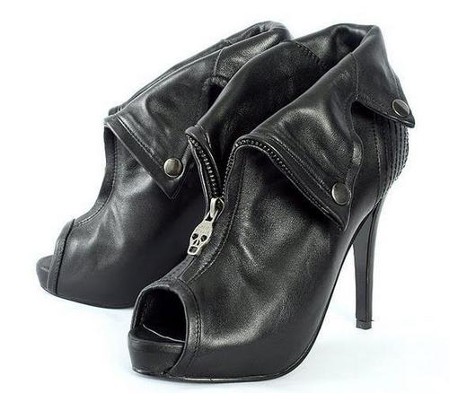 Black Ladies Shoes (Alexander Mcqueen)