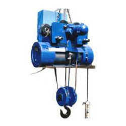 High Performance Hoists - Superior Grade Iron and Steel, Strongly Built for Confident Lifting of Bulk Materials