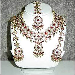 Designer Fashionable Necklace Set Gender: Women