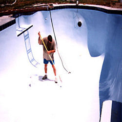 Swimming Pool Maintenance Service