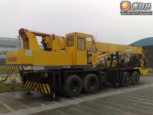 35 Ton Hydraulic Truck Mounted Crane