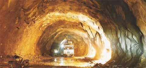 Tunnels Construction Service