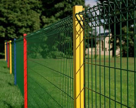 Triangular Welded Mesh Fence - 1800x3000 mm, 4mm Mild Steel Wire with PVC Coating, Elegant Design and Easy Installation