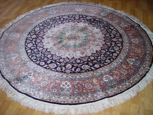 Round Silk Carpet