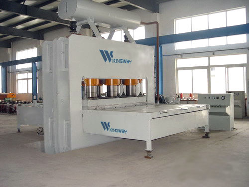 Short-Cycle Laminating Press