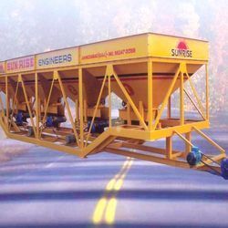 Four Bin Feeder - Durable Certified Material, Wear & Tear Resistant Design | Extractor Belt Compatible with Road Construction Machinery