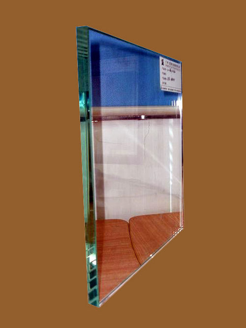 Low Iron Glass - Ultra Clear, High Transparency | Ideal for Frameless Installations and Colored Applications