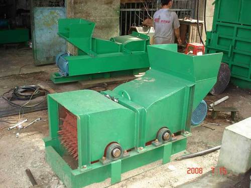 Husk Rolling Machine