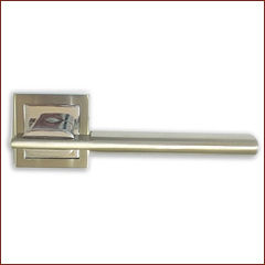 Straight Door Handle On Square Rose