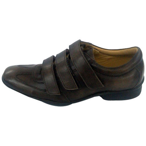 Brush Off Leather Comfort Shoe