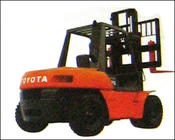 5 Fg / 5 Fd Engine Powered Fork Lift Truck