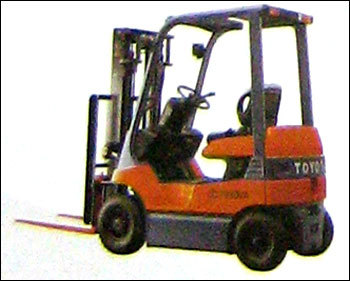 7 Fb Battery Powered Forklifts At Best Price In Bengaluru Karnataka Toyota Material Handling India Pvt Ltd