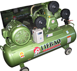 Piston Air Compressor - 7.5KW Motor, 900L/min Exhaust Volume, 130L Gas Storage Tank, Compact 125x50x105 cm Design