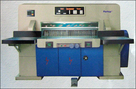 Programmatic Hydraulic 115-Fully Automatic Guillotines Machine