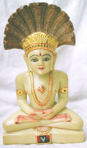 Gemstone Statue Of God Parshwanathji