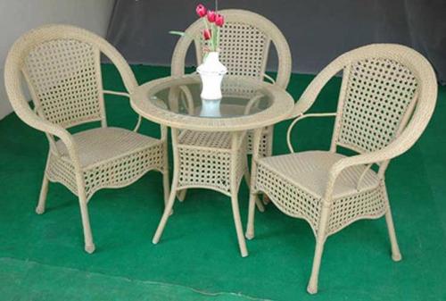 Sleek Leisure Table With Chair Set