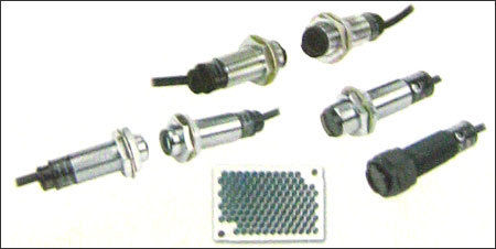 Cylindrical (18mm) Type Photoelectric Sensors