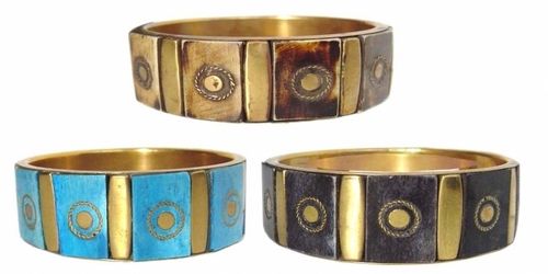 Shining Brass And Wood Bangles