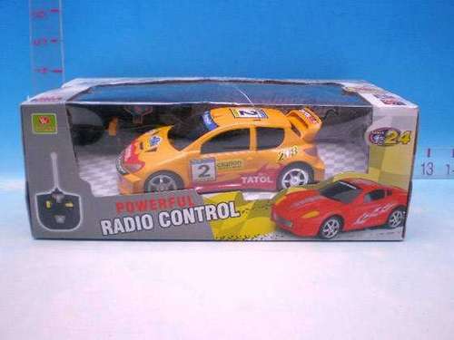 4 Function 1:24 R/C Racing Car