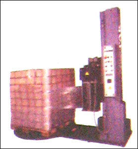 Automatic Stretch Wrapping Machine