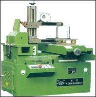 CNC EDM Wire Cut Machine (DK7732/DK7740)